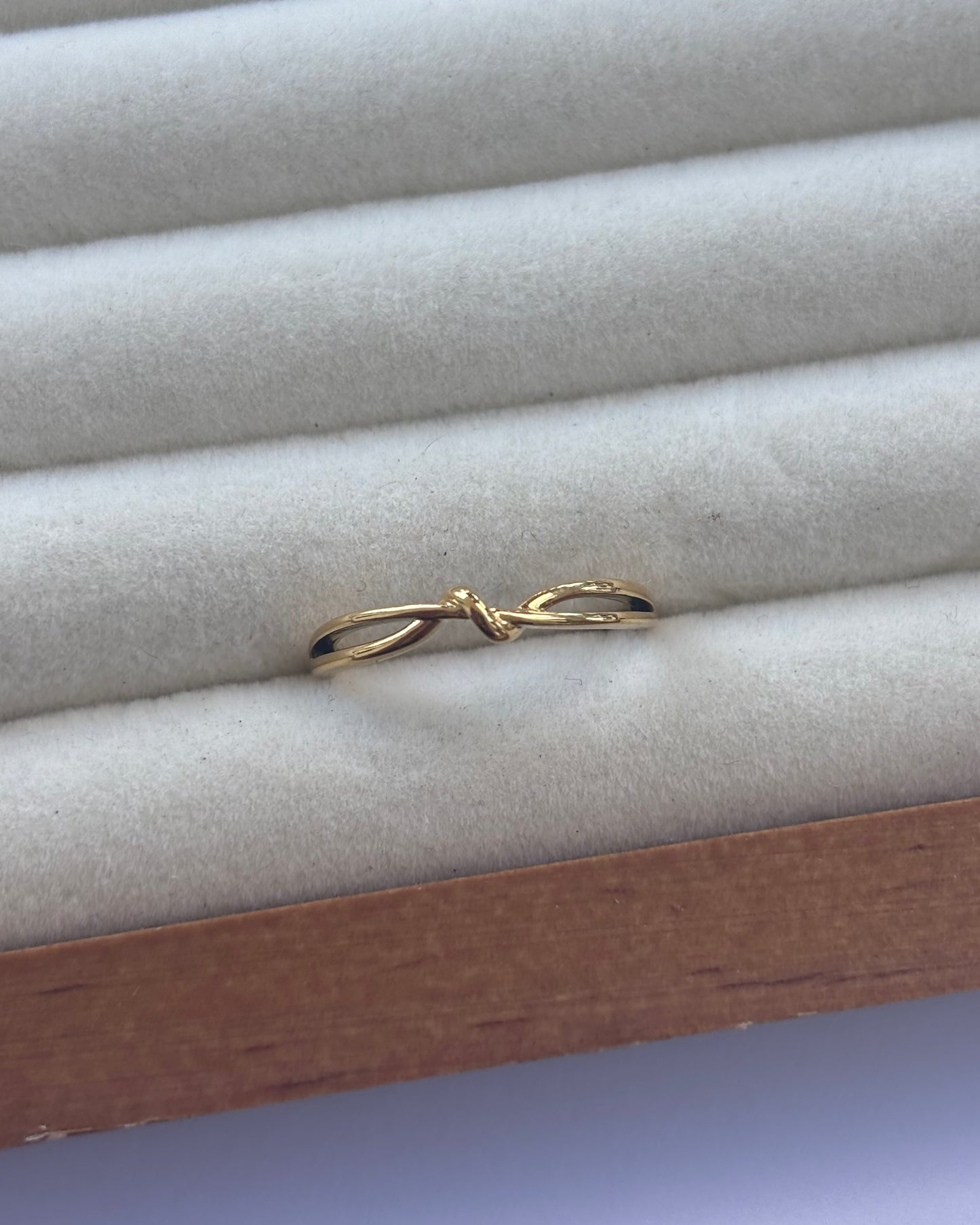 Twisted ring