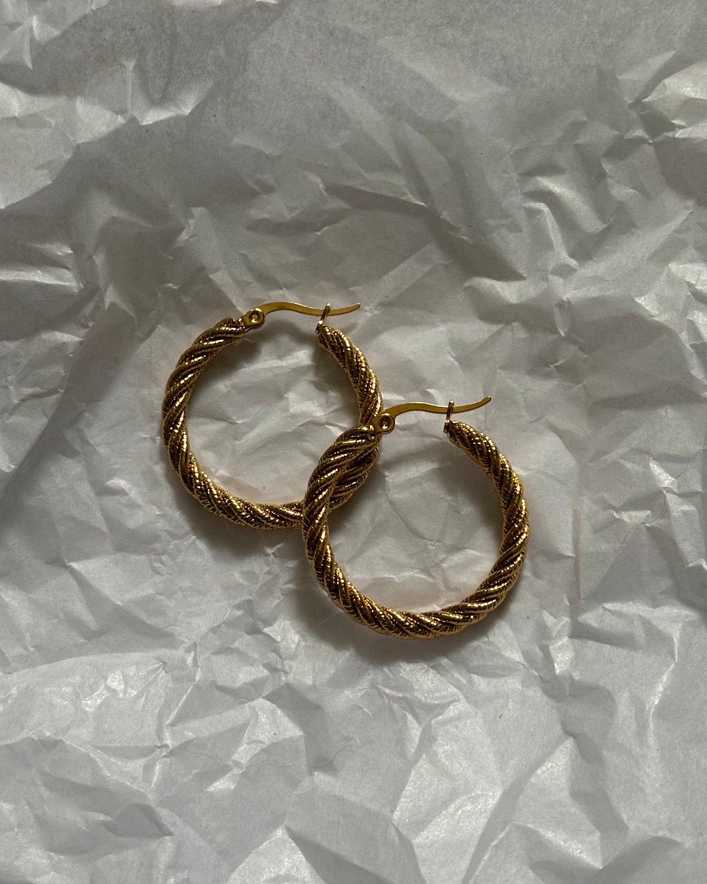 Rope Earring.