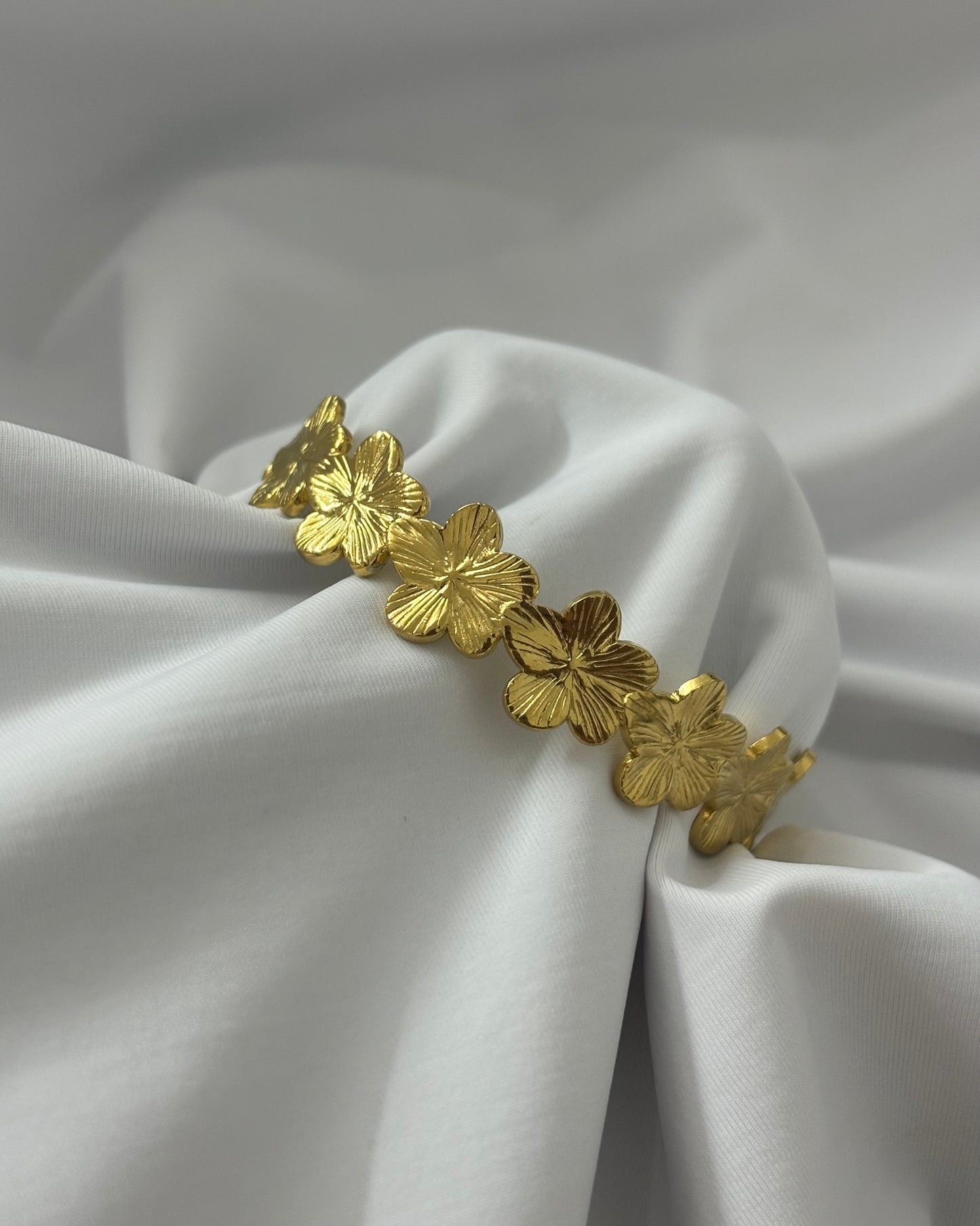 Amapola Bangle.