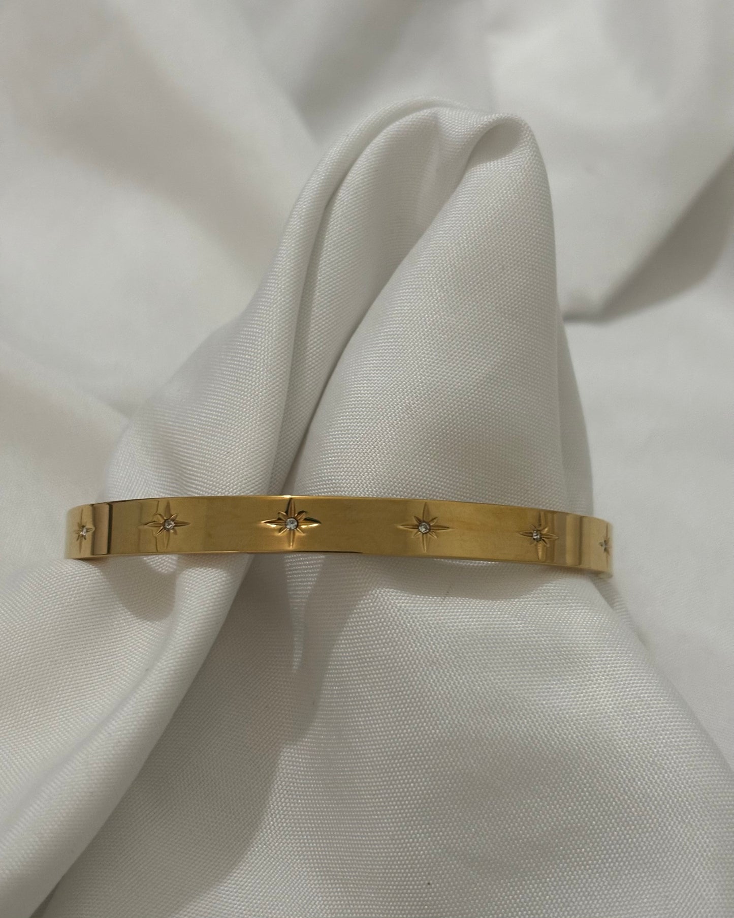 Star Bangle.