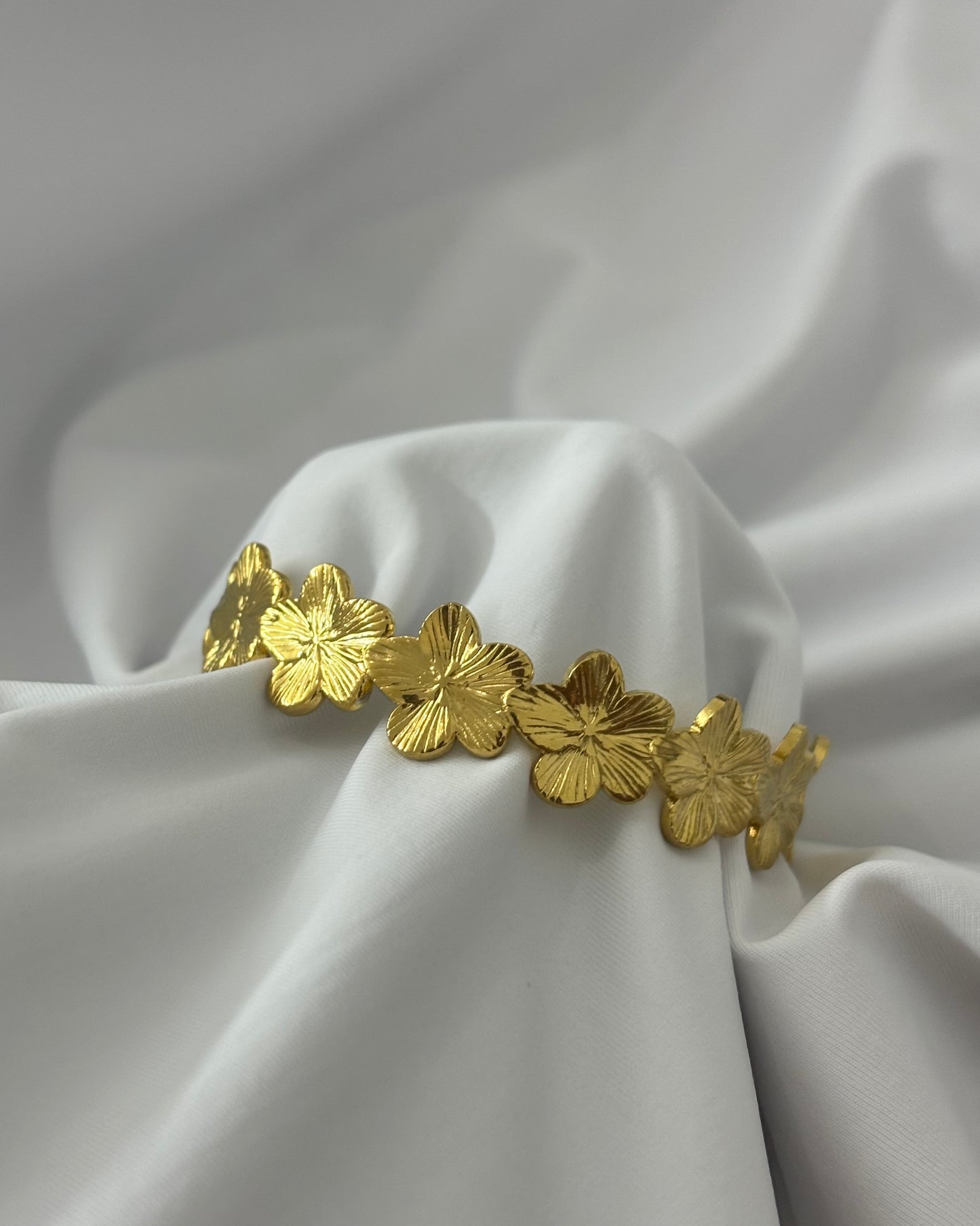 Amapola Bangle.