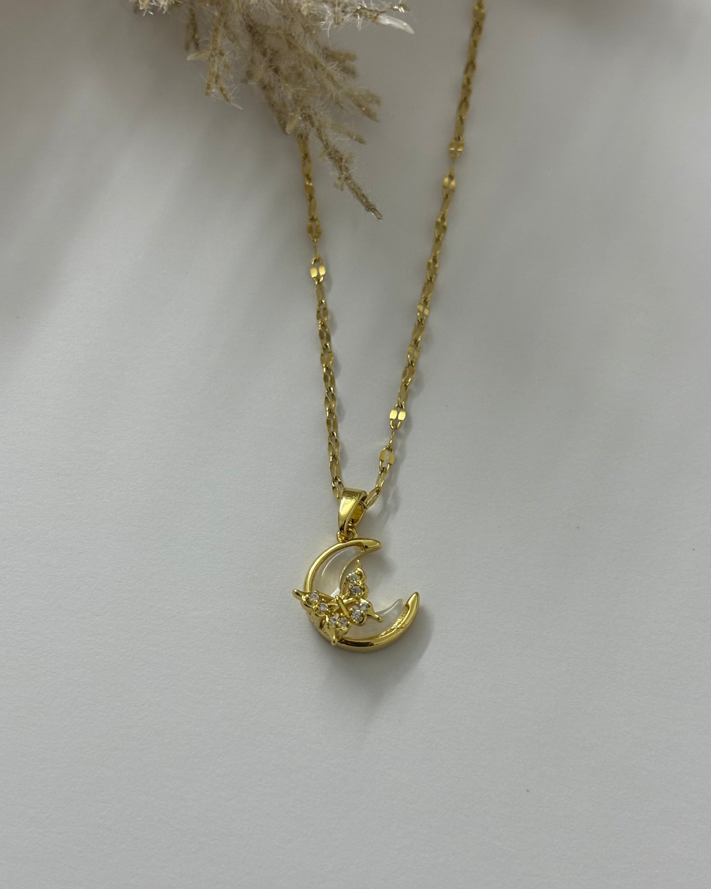 Leonor Necklace.