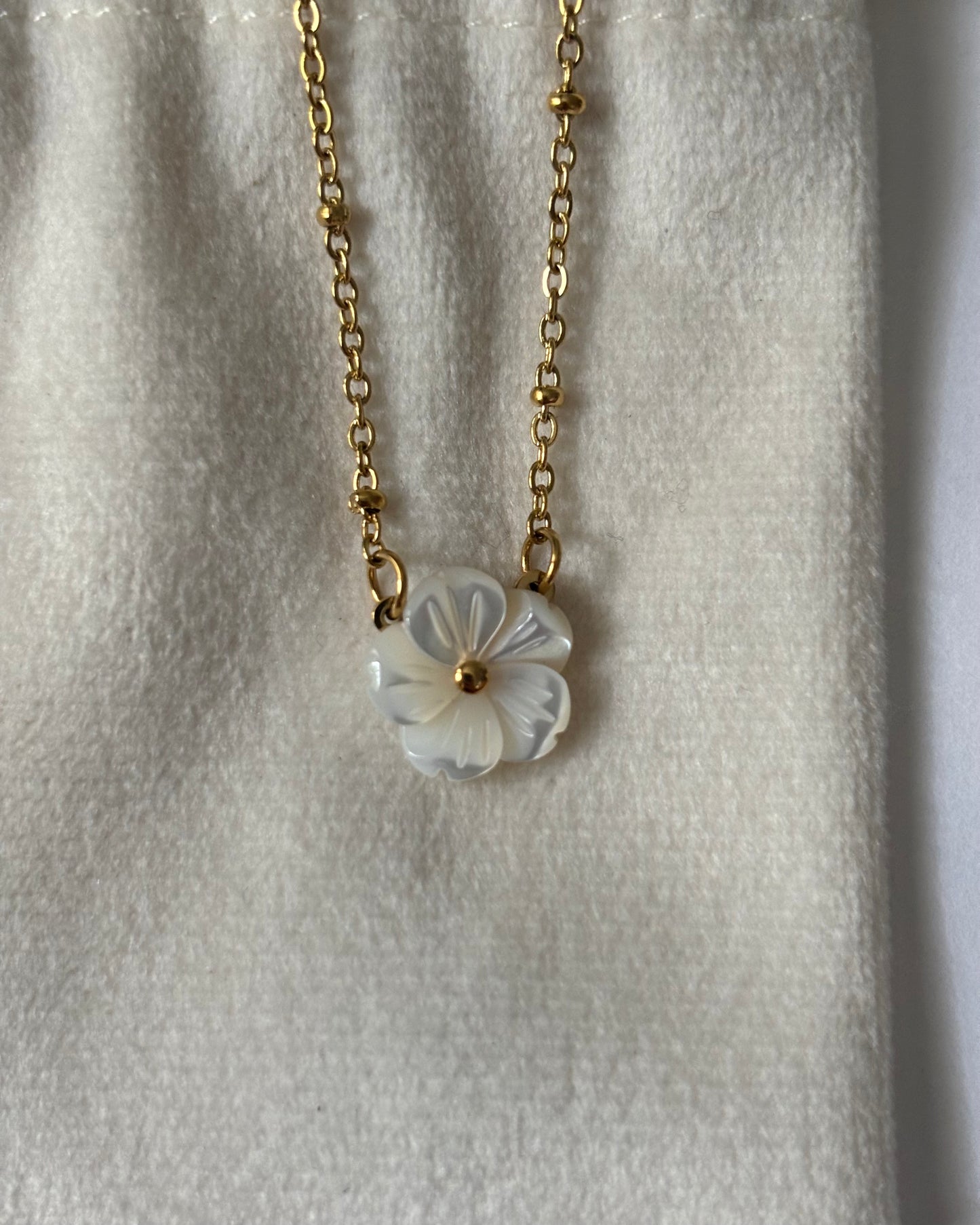 Tropical Necklace.
