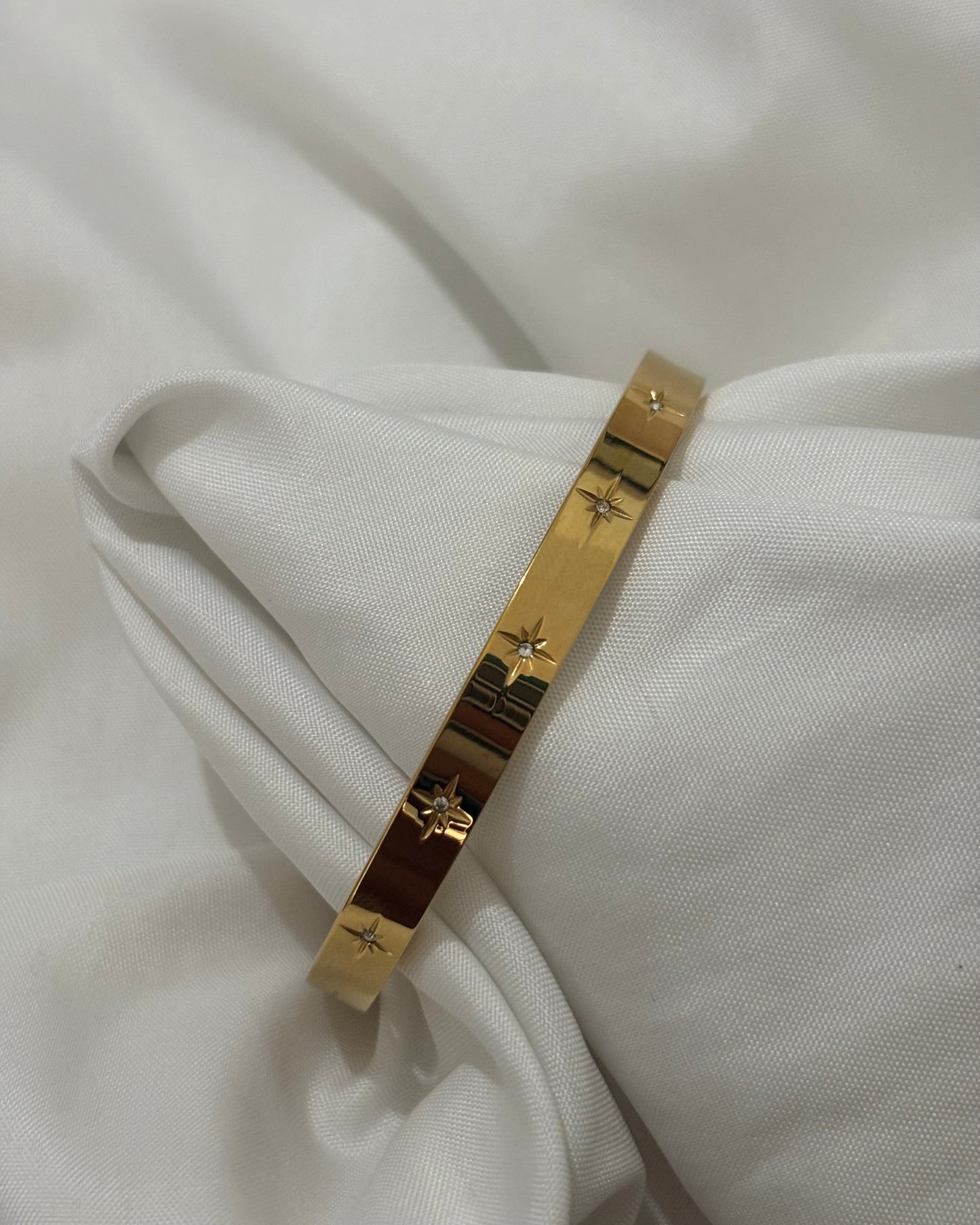 Star Bangle.