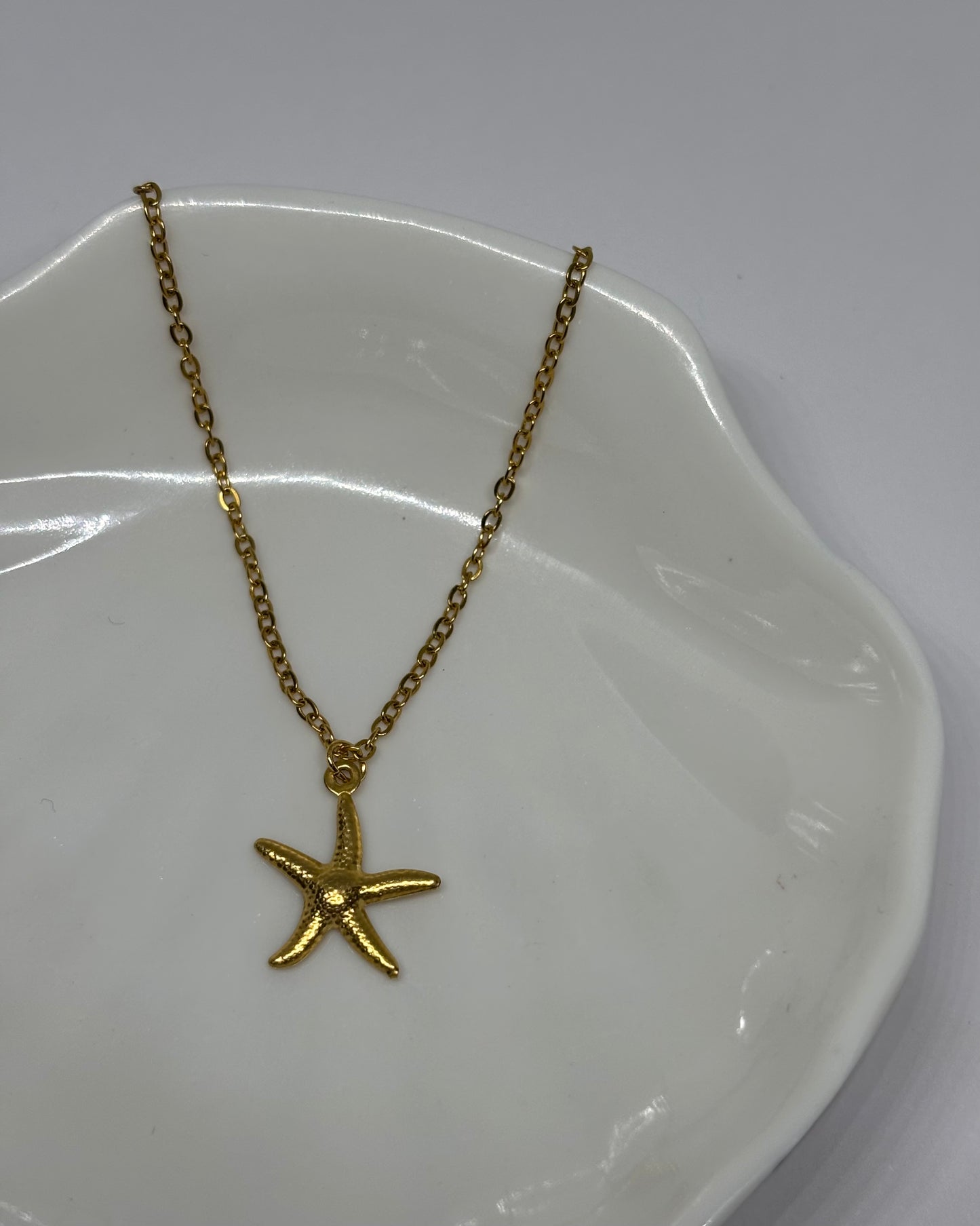 Stella Necklace.