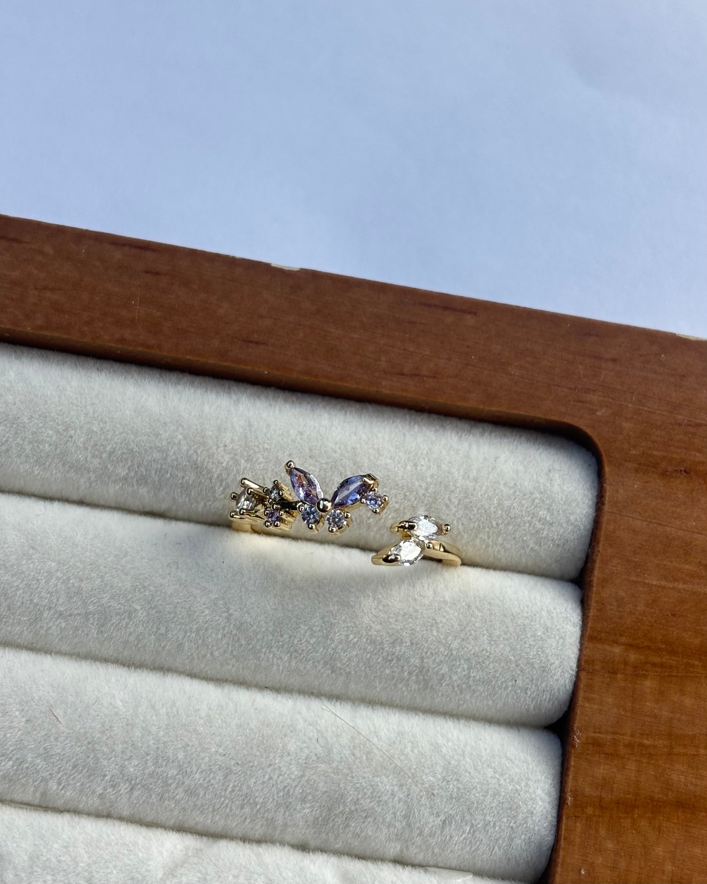 monarca ring.