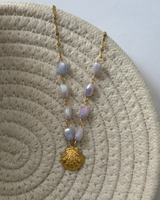 Lavanda Shell Necklace.