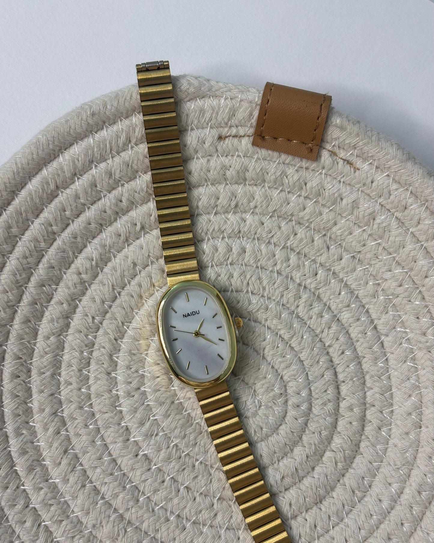 Ana Watch