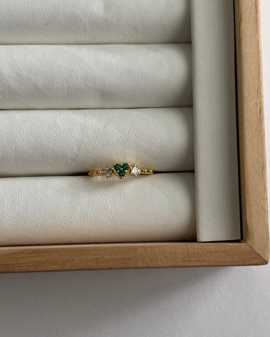 Mini Clover Ring